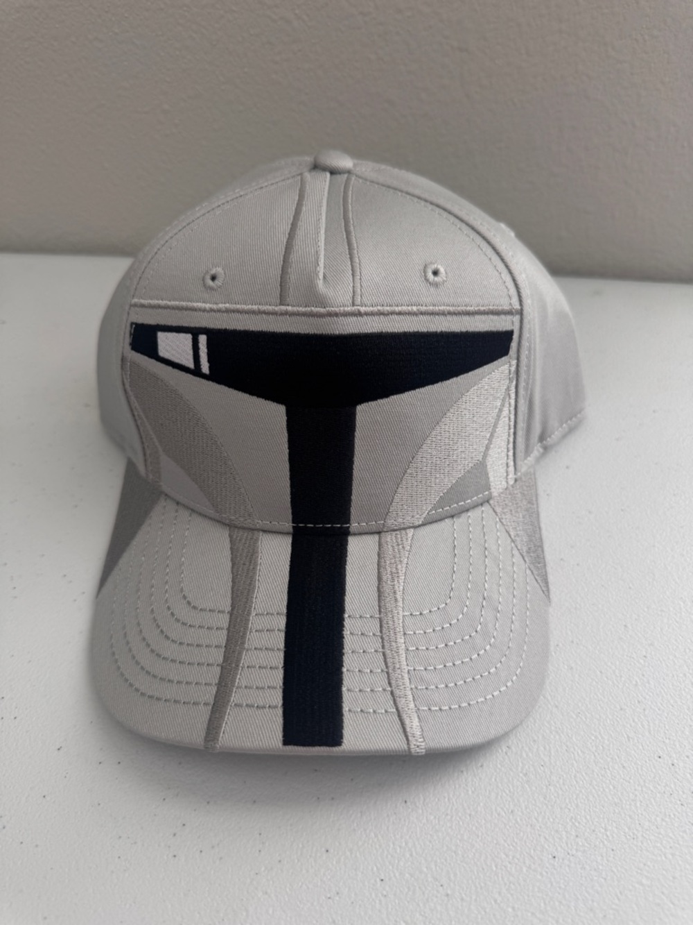 Disney Mandalorian Helmet Design Strapback Hat Unisex NWT